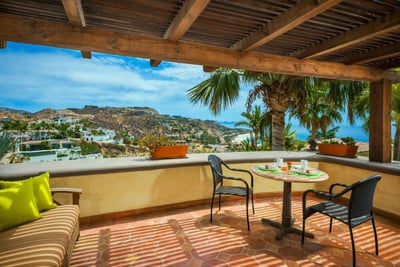 Luxury Villa Photo #34