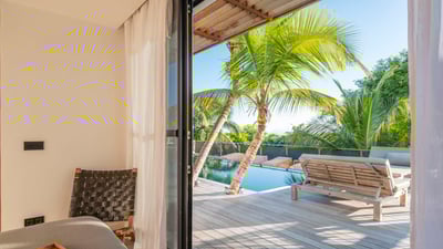 Luxury Villa Photo #48