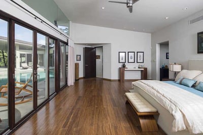Luxury Villa Photo #29