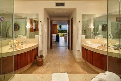 Luxury Villa Photo #27