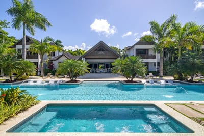 Ocho Rios,Canoe Cove