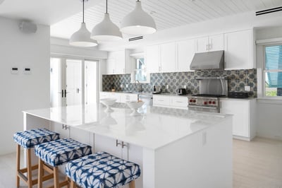 Luxury Villa Photo #4