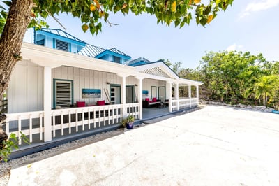 Luxury Villa Photo #8