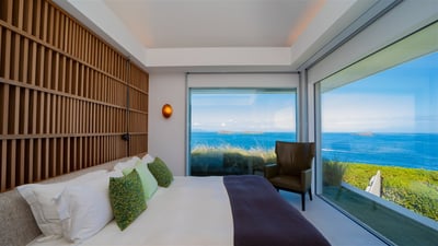 Luxury Villa Photo #43