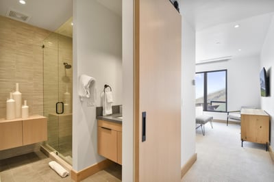 Luxury Villa Photo #27
