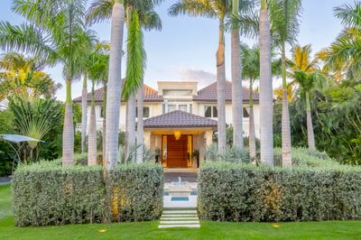 Luxury Villa Photo #49
