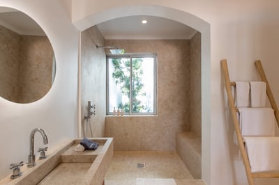 Luxury Villa Photo #48