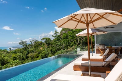 Luxury Villa Photo #9