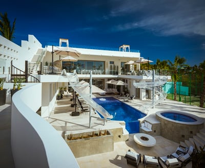 Luxury Villa Photo #14