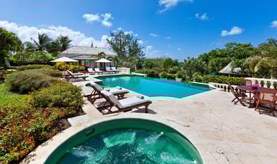 Luxury Villa Photo #3