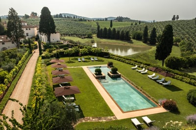 Luxury Villa Photo #2