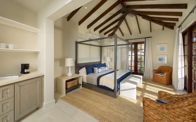 Luxury Villa Photo #23