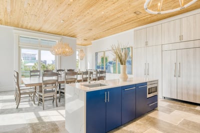 Luxury Villa Photo #23