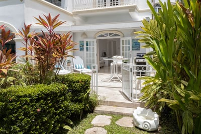 Luxury Villa Photo #30