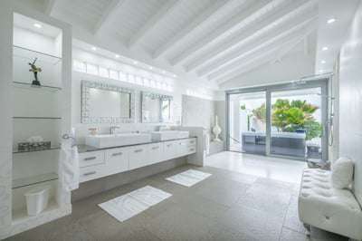 Luxury Villa Photo #21