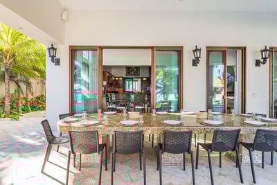 Luxury Villa Photo #13