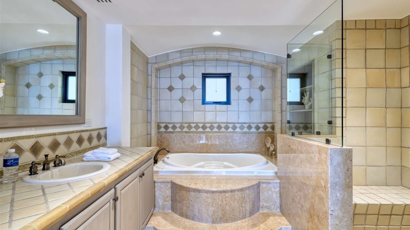 Puerta del Sol Condo C503