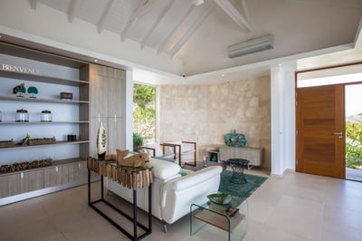 Luxury Villa Photo #22