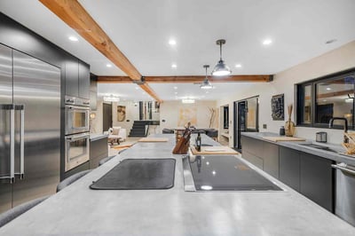 Luxury Villa Photo #30