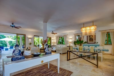 Luxury Villa Photo #29