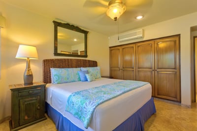 Luxury Villa Photo #31