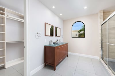 Luxury Villa Photo #44