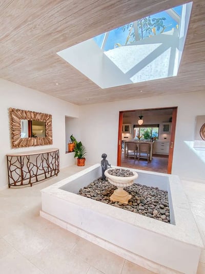 Luxury Villa Photo #14