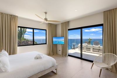 Luxury Villa Photo #50