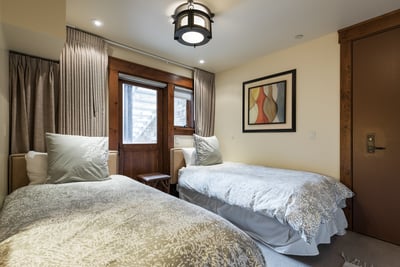 Luxury Villa Photo #27