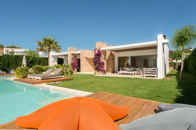 Luxury Villa Photo #2