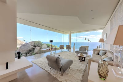 Luxury Villa Photo #22