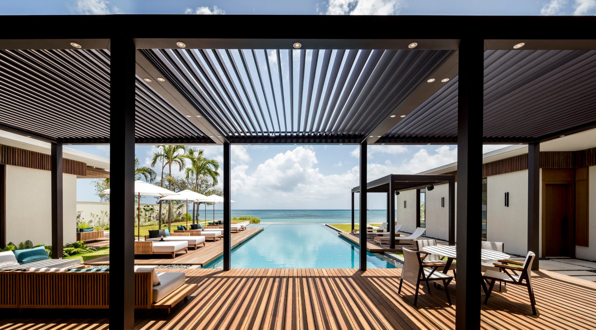 4 BDM Beachfront Villa - 3