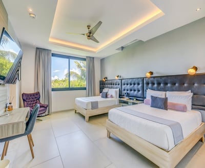 Luxury Villa Photo #44