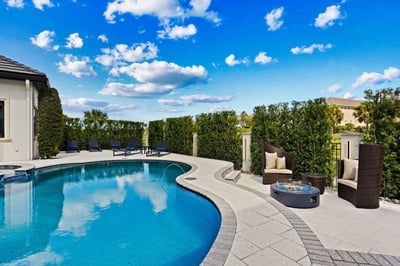 Luxury Villa Photo #7