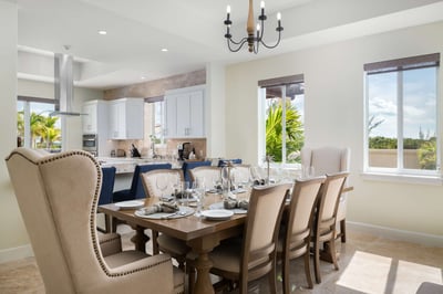 Luxury Villa Photo #23