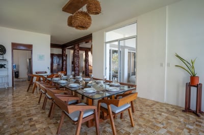Luxury Villa Photo #27