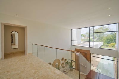 Luxury Villa Photo #32