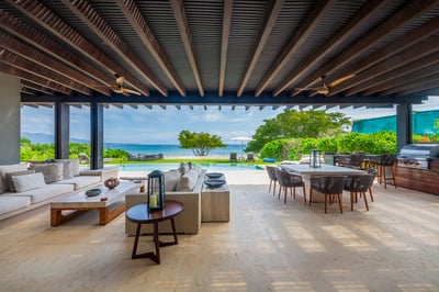 Luxury Villa Photo #21