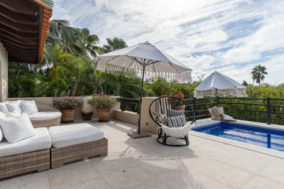Luxury Villa Photo #3