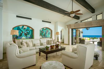Luxury Villa Photo #25