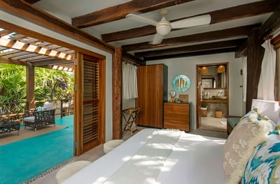 Luxury Villa Photo #17