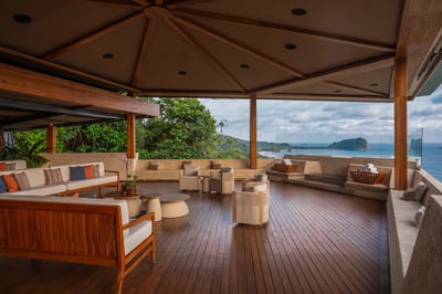 Luxury Villa Photo #7