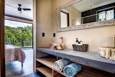 Luxury Villa Photo #33