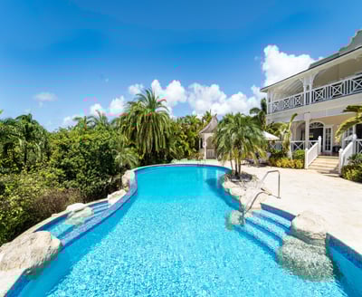 Luxury Villa Photo #3