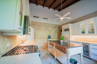 Luxury Villa Photo #49