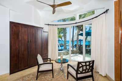 Luxury Villa Photo #27