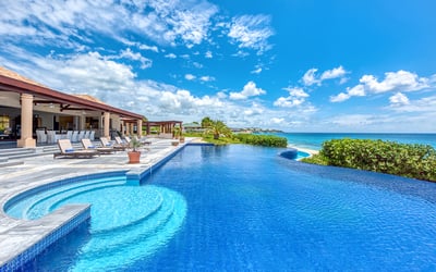 Luxury Villa Photo #3
