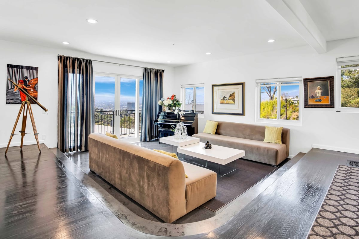 The Artist’s Summit