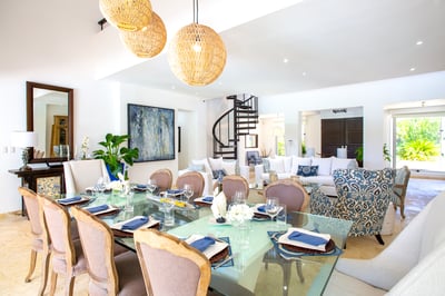 Luxury Villa Photo #19