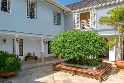 Luxury Villa Photo #20